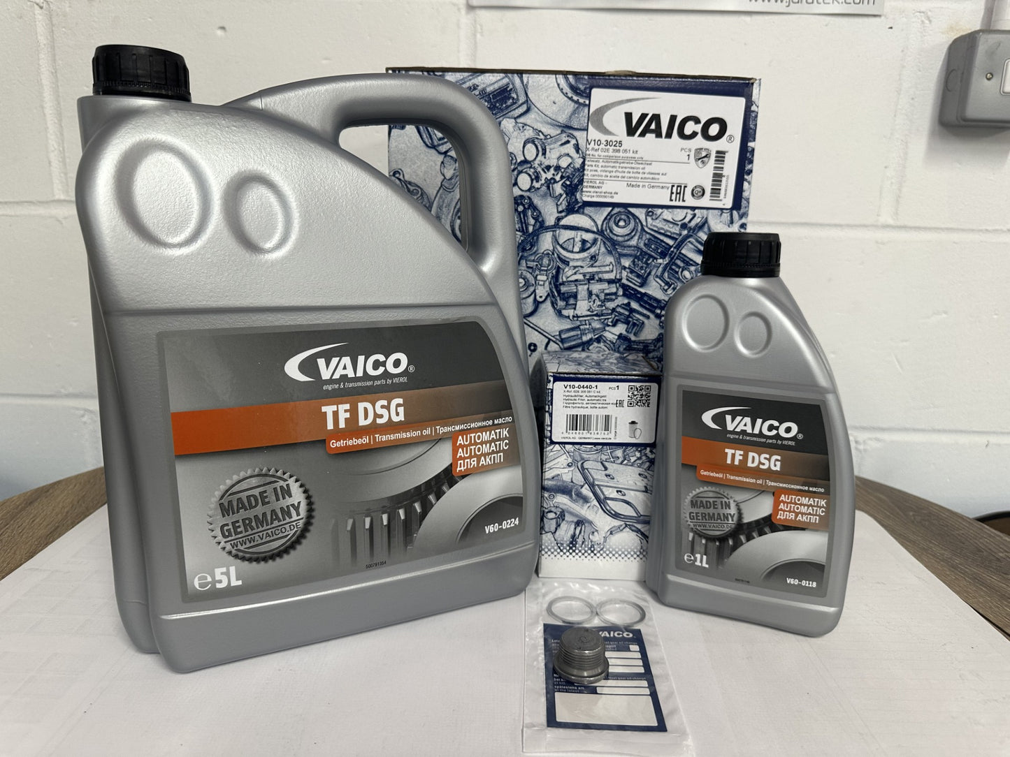 VW/AUDI/SEAT/SKODA DSG GEARBOX EXPERT KITS V10-3025 VAICO 02E 305 051 B